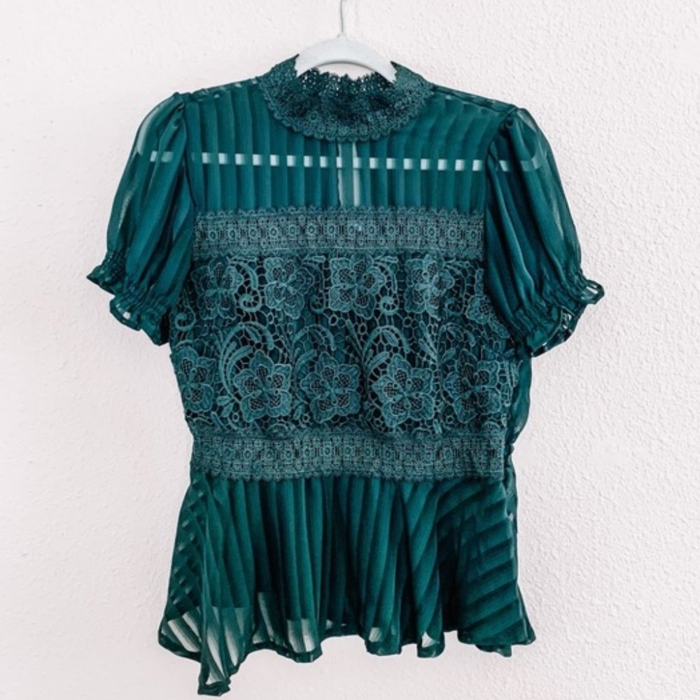 Haute Monde Sheer Green Lace Blouse NWT sz M